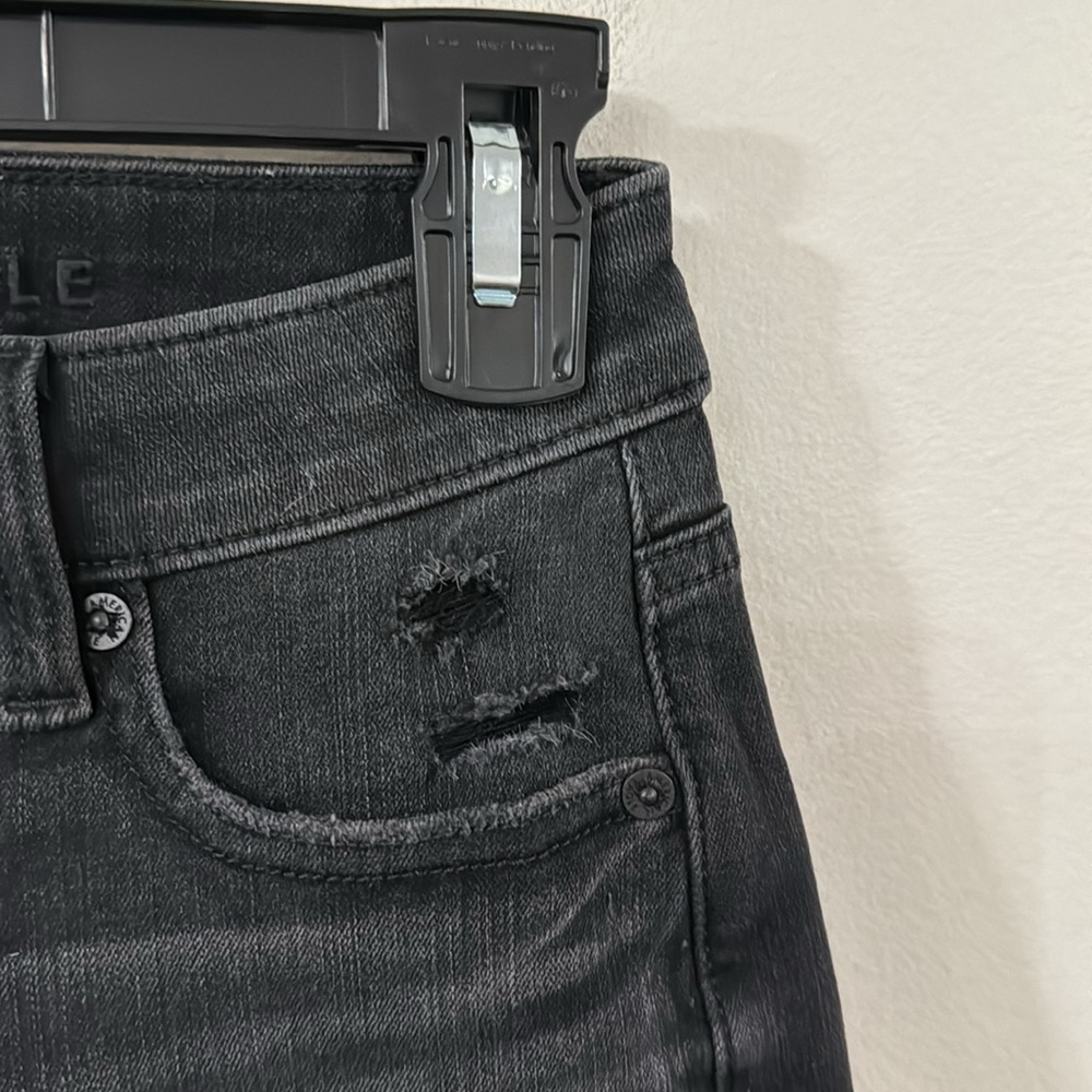 American Eagle Outfitters Black Dream Short cuffed denim shorts size 00 - Picture 4 of 13
